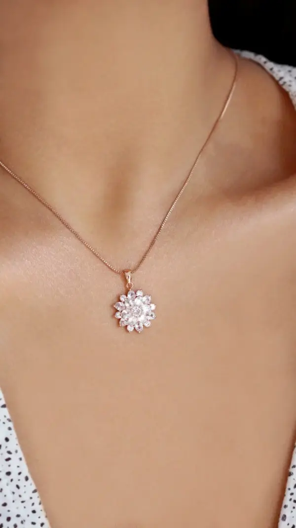"Diamond Sunflower" | 18K Necklace