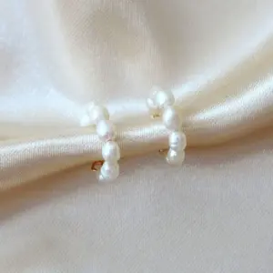 2352275_large.webp