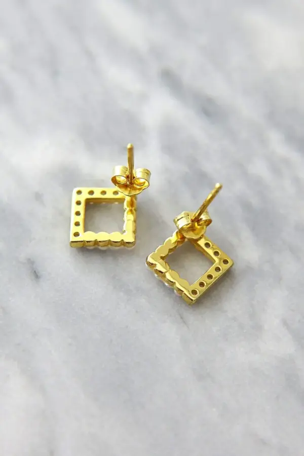 "Little Beauty" | 24K Gold Filled Stud Earrings