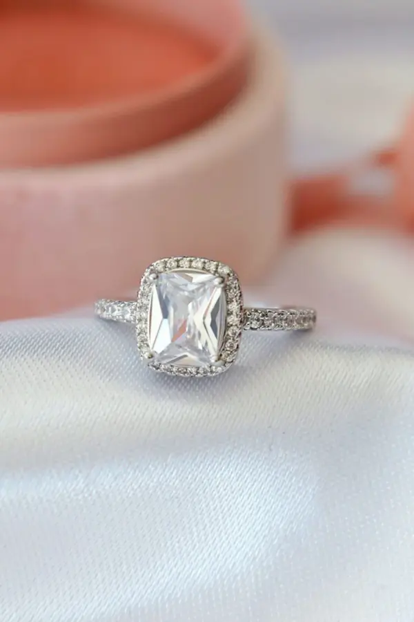 925 Silver Halo Emerald Ring