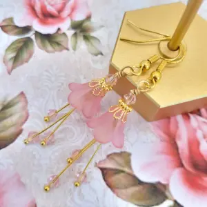 Bell Flower Earrings - Light Pink and Gold