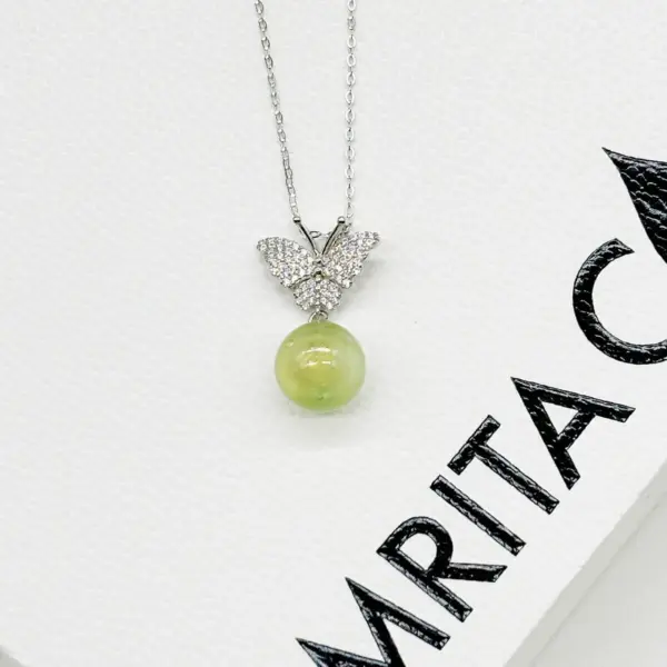 Sterling Silver Diamond Butterfly Aroma Necklace - Green | Energy & Healing | Diffuse on the go