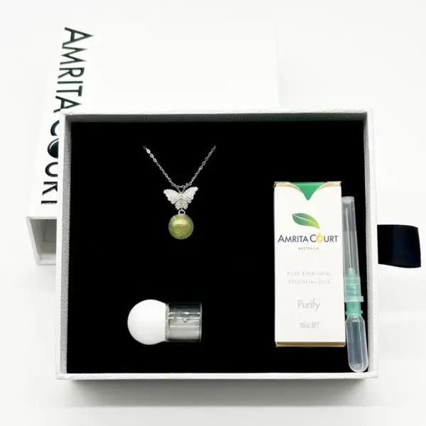 Sterling Silver Diamond Butterfly Aroma Necklace - Green | Energy & Healing | Diffuse on the go