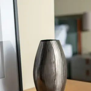 9.5x5.5x12' Aluminum Layered Chisel Oval Vase
