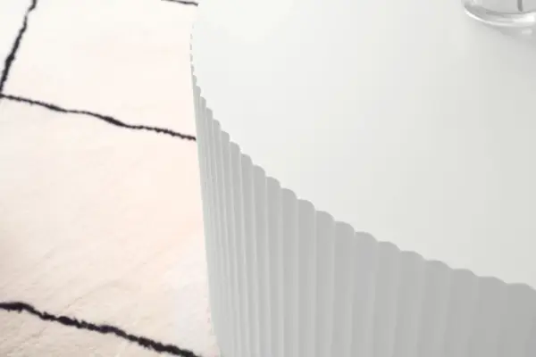 White Nesting table set of 2, Handcraft Relief MDF Coffee Table for Living Room/Office/Leisure Area
